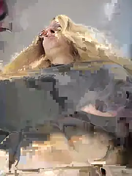 Snapshot of Teya_moon_ chatting on 01/09/25, 10:41 Teya moon  online show from 01/09/25, 10:41