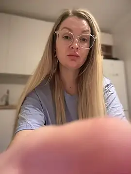 Snapshot of Teya_moon_ chatting on 02/27/25, 09:47 Teya moon  online show from 02/27/25, 09:47