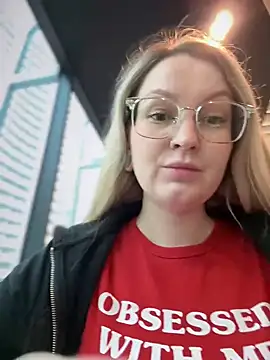 Snapshot of Teya_moon_ chatting on 02/26/25, 12:38 Teya moon  online show from 02/26/25, 12:38