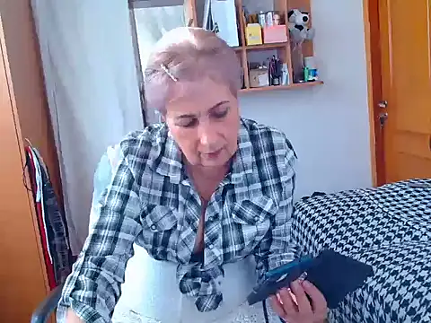 Snapshot of Victoria5643 chatting on 02/09/25, 12:41 Victoria5643 online show from 02/09/25, 12:41