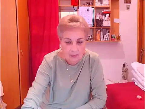 Snapshot of Victoria5643 chatting on 10/16/25, 02:47 Victoria5643 online show from 10/16/25, 02:47