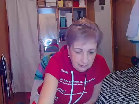 Snapshot of Victoria5643 chatting on 03/18/25, 08:48 Victoria5643 online show from 03/18/25, 08:48