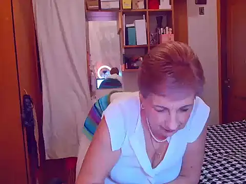 Snapshot of Victoria5643 chatting on 03/17/25, 07:48 Victoria5643 online show from 03/17/25, 07:48