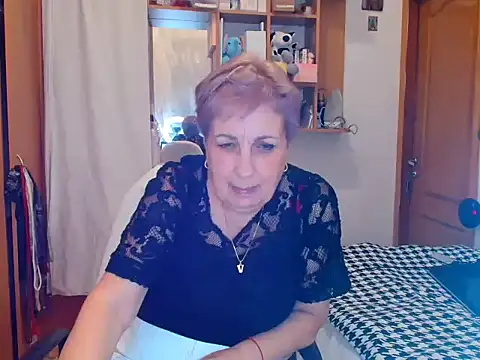 Snapshot of Victoria5643 chatting on 03/12/25, 08:20 Victoria5643 online show from 03/12/25, 08:20