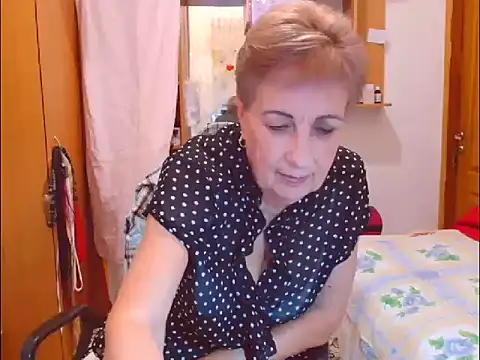 Snapshot of Victoria5643 chatting on 09/21/25, 05:07 Victoria5643 online show from 09/21/25, 05:07
