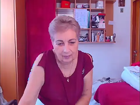 Snapshot of Victoria5643 chatting on 10/12/25, 06:37 Victoria5643 online show from 10/12/25, 06:37