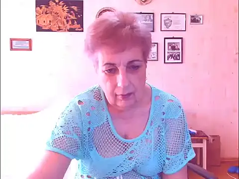 Snapshot of Victoria5643 chatting on 03/28/26, 08:04 Victoria5643 online show from 03/28/26, 08:04