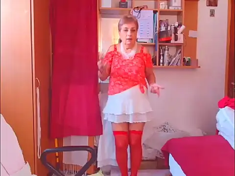 Victoria5643 online show from 11/22/25, 08:57