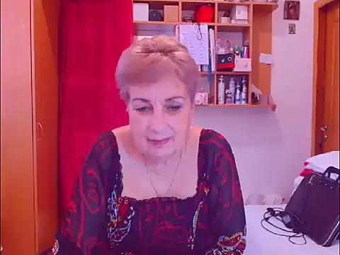 Snapshot of Victoria5643 chatting on 12/21/25, 07:54 Victoria5643 online show from 12/21/25, 07:54
