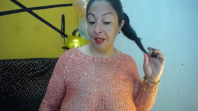 Catalina JH online show from 01/06/25, 04:55