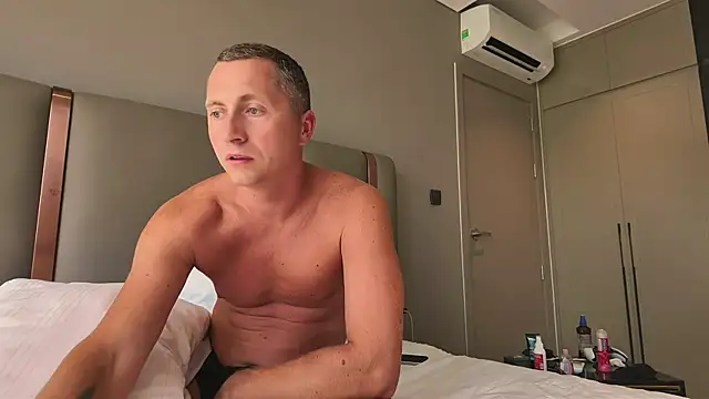 Vorvik1 online show from 03/31/26, 04:36