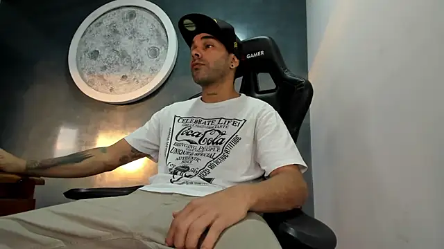 Bryan Bronx online show from 03/18/25, 10:58