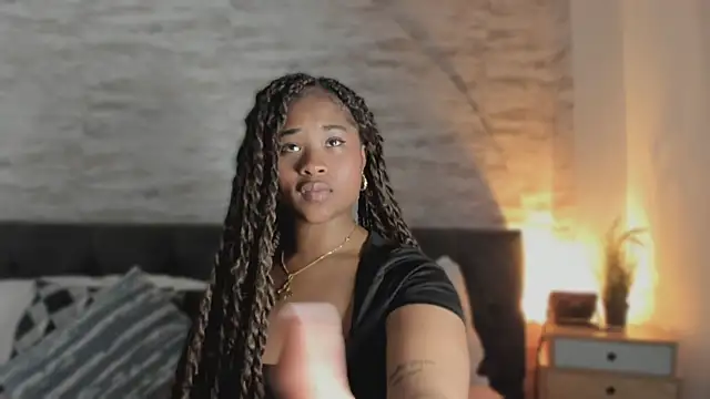 Snapshot of Anneth__M chatting on 02/06/26, 07:43 Anneth M online show from 02/06/26, 07:43