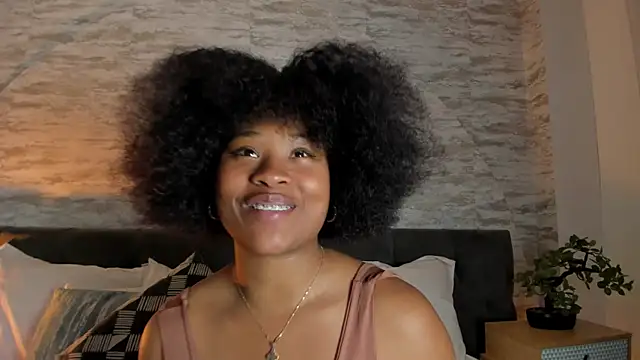 Anneth  M online show from 12/04/25, 07:46