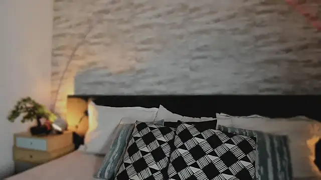 Anneth  M online show from 11/05/25, 07:39