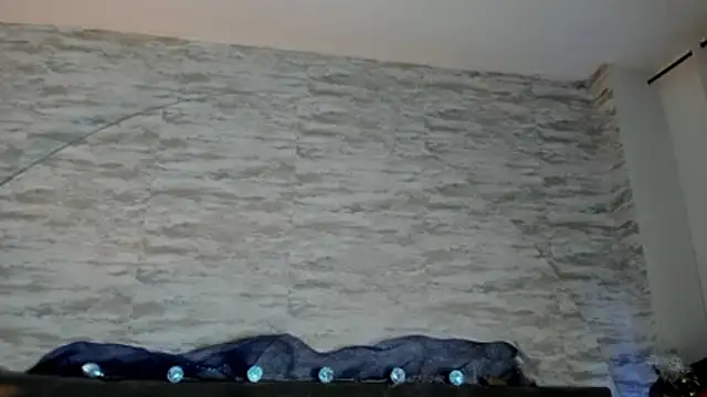 Anneth  M online show from 12/18/25, 07:50