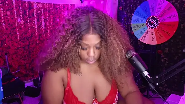 Snapshot of cheriserozequeen chatting on 06/10/26, 03:13 cheriserozequeen online show from 06/10/26, 03:13