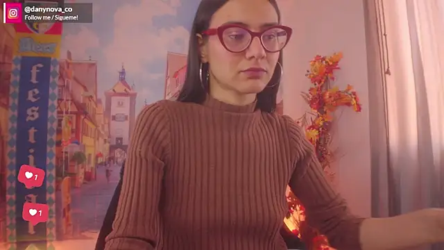 Snapshot of DanyNova_Co chatting on 09/28/25, 09:11 DanyNova Co online show from 09/28/25, 09:11