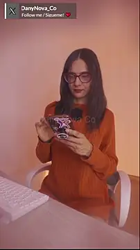 Snapshot of DanyNova_Co chatting on 03/21/25, 09:12 DanyNova Co online show from 03/21/25, 09:12