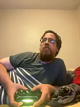 Snapshot of nomonkeys855 chatting on 10/02/25, 02:04 nomonkeys855 online show from 10/02/25, 02:04