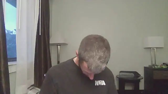 HungStud4You online show from 09/20/25, 11:43