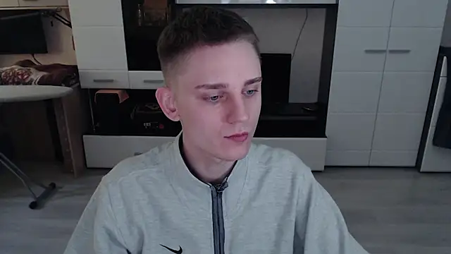 angryzan online show from 10/10/25, 05:08