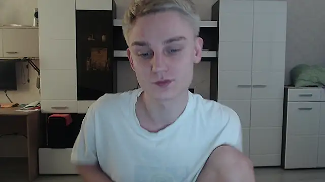 angryzan online show from 02/27/25, 09:18