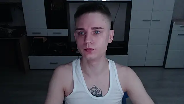 angryzan online show from 10/22/25, 04:34