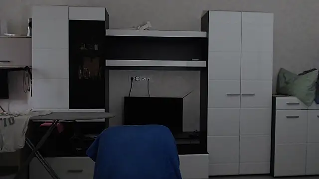 angryzan online show from 03/10/25, 04:38