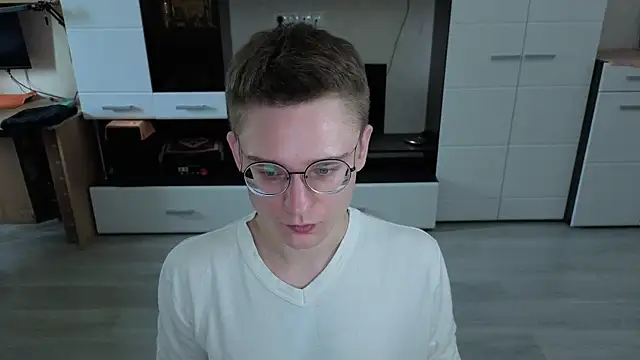 angryzan online show from 11/21/25, 05:39