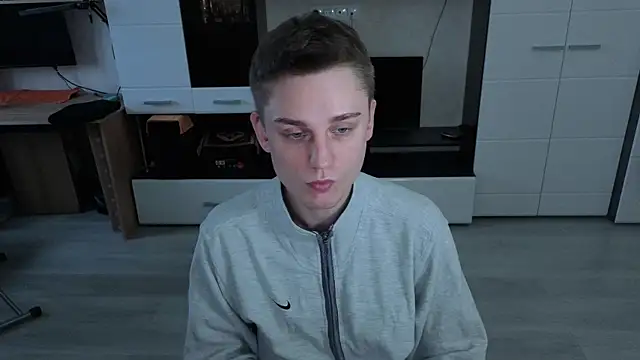 angryzan online show from 11/29/25, 11:32