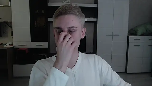 angryzan online show from 02/21/25, 10:50