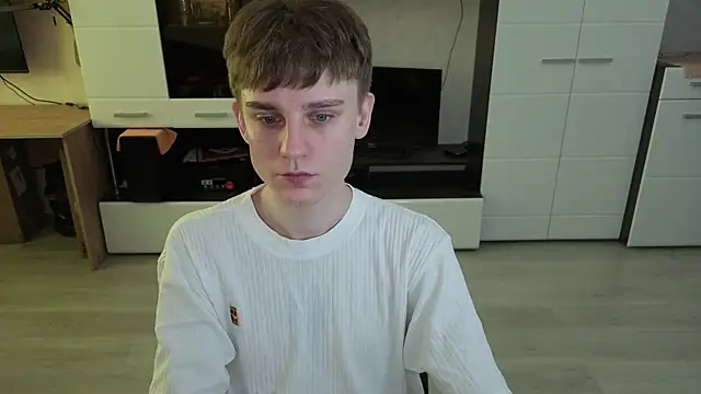 angryzan online show from 04/08/26, 05:09