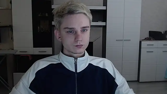 angryzan online show from 03/18/25, 04:18