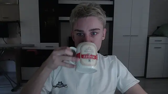 angryzan online show from 03/06/25, 04:41