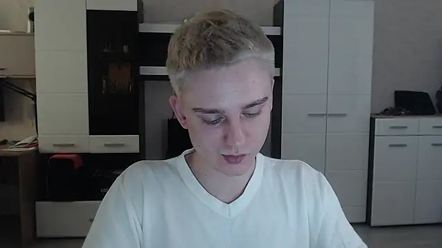 angryzan online show from 02/24/25, 07:55