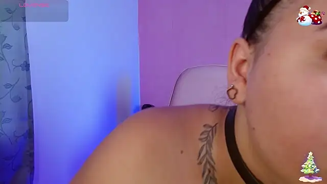  hooly online show from 11/24/25, 01:00