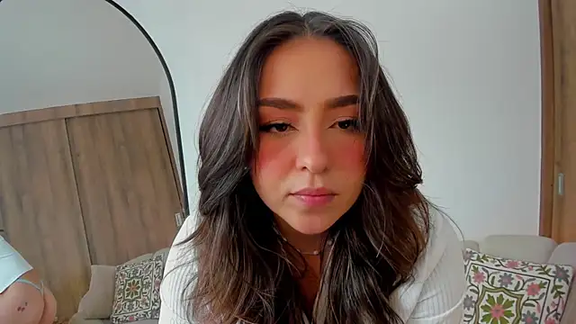 Snapshot of SofiMeza chatting on 01/08/26, 04:24 SofiMeza online show from 01/08/26, 04:24