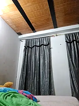 Snapshot of Sofia_Queen17 chatting on 02/02/25, 10:13 Sofia Queen17 online show from 02/02/25, 10:13