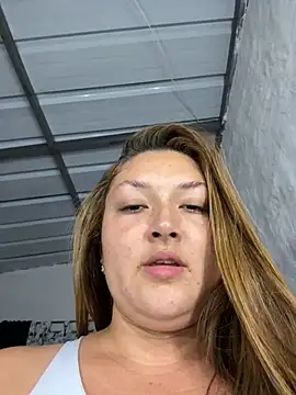 Sofia Queen17 online show from 11/04/25, 02:37