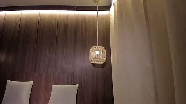 Snapshot of ana_beckett chatting on 07/11/26, 11:43 ana beckett online show from 07/11/26, 11:43