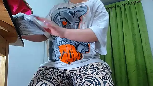 hairy pussywet online show from 04/22/26, 05:58