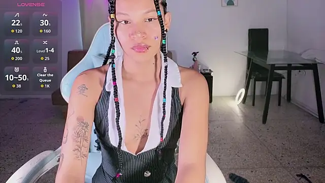 Peggy Funn online show from 10/19/25, 10:12