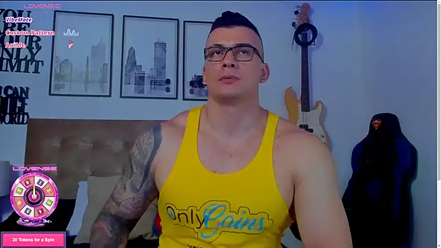 Snapshot of seancarreraa chatting on 12/17/25, 03:11 seancarreraa online show from 12/17/25, 03:11