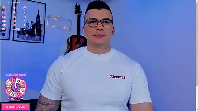 seancarreraa online show from 03/30/26, 09:49