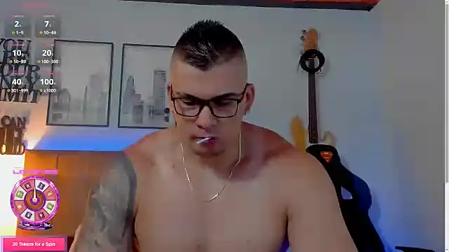 Snapshot of seancarreraa chatting on 09/11/25, 03:50 seancarreraa online show from 09/11/25, 03:50