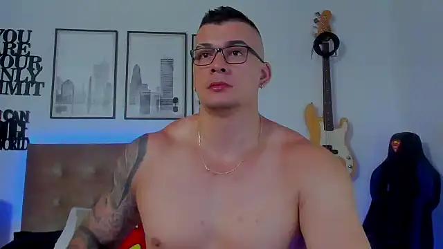Snapshot of seancarreraa chatting on 09/18/25, 03:09 seancarreraa online show from 09/18/25, 03:09