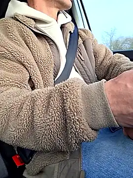 Zeefy online show from 11/04/25, 08:18