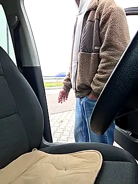 Zeefy online show from 11/05/25, 08:28