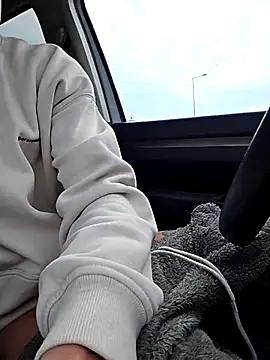 Zeefy online show from 01/06/26, 12:42